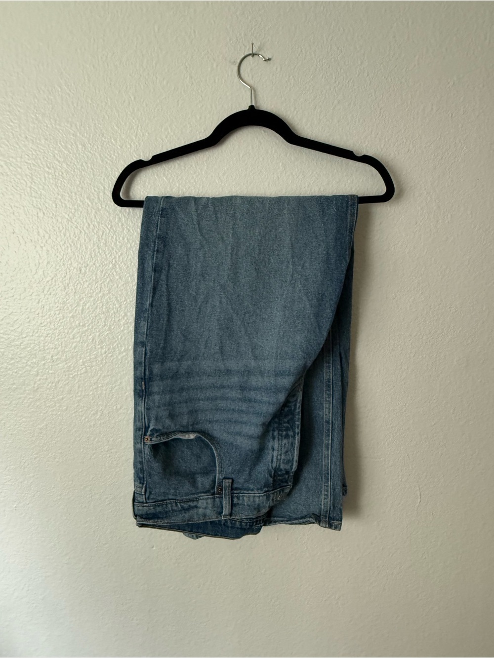 Old Navy Mid Rise Slouchy Jeans - Size 14